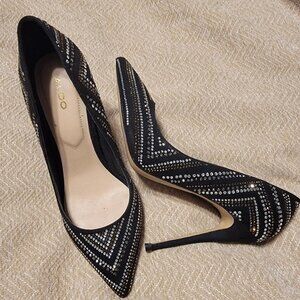 Aldo Black with Silver and Gold Studs Pumps Size 6 Gently loved